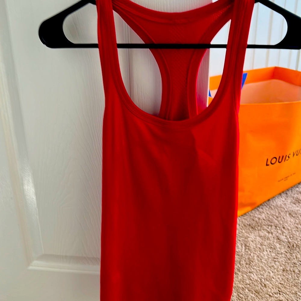 Lululemon swiftly razor back tank